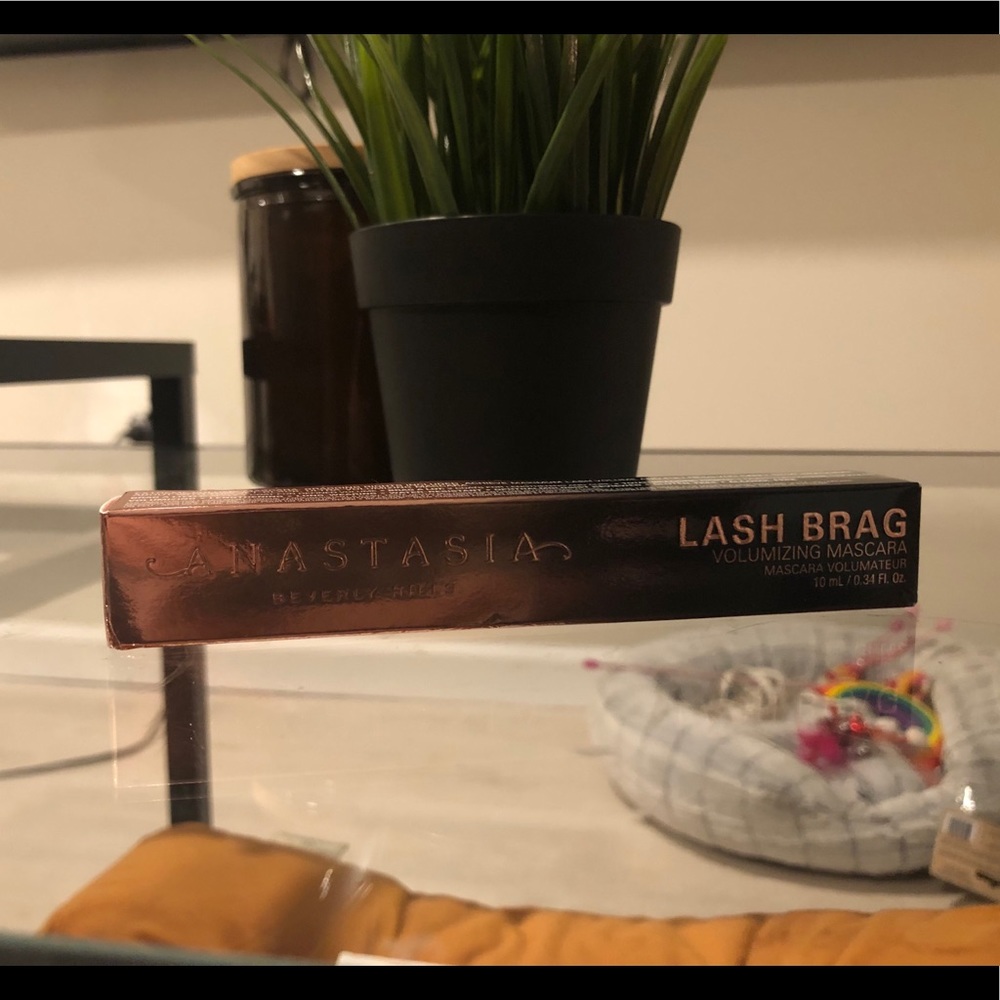 AnastasiaBeverlyHills Lash Brag Volumizing Mascara